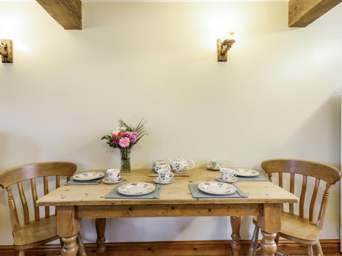 Lark'S Rise Cottage Onecote Ngoại thất bức ảnh